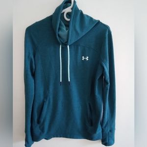 Under armour pull over top